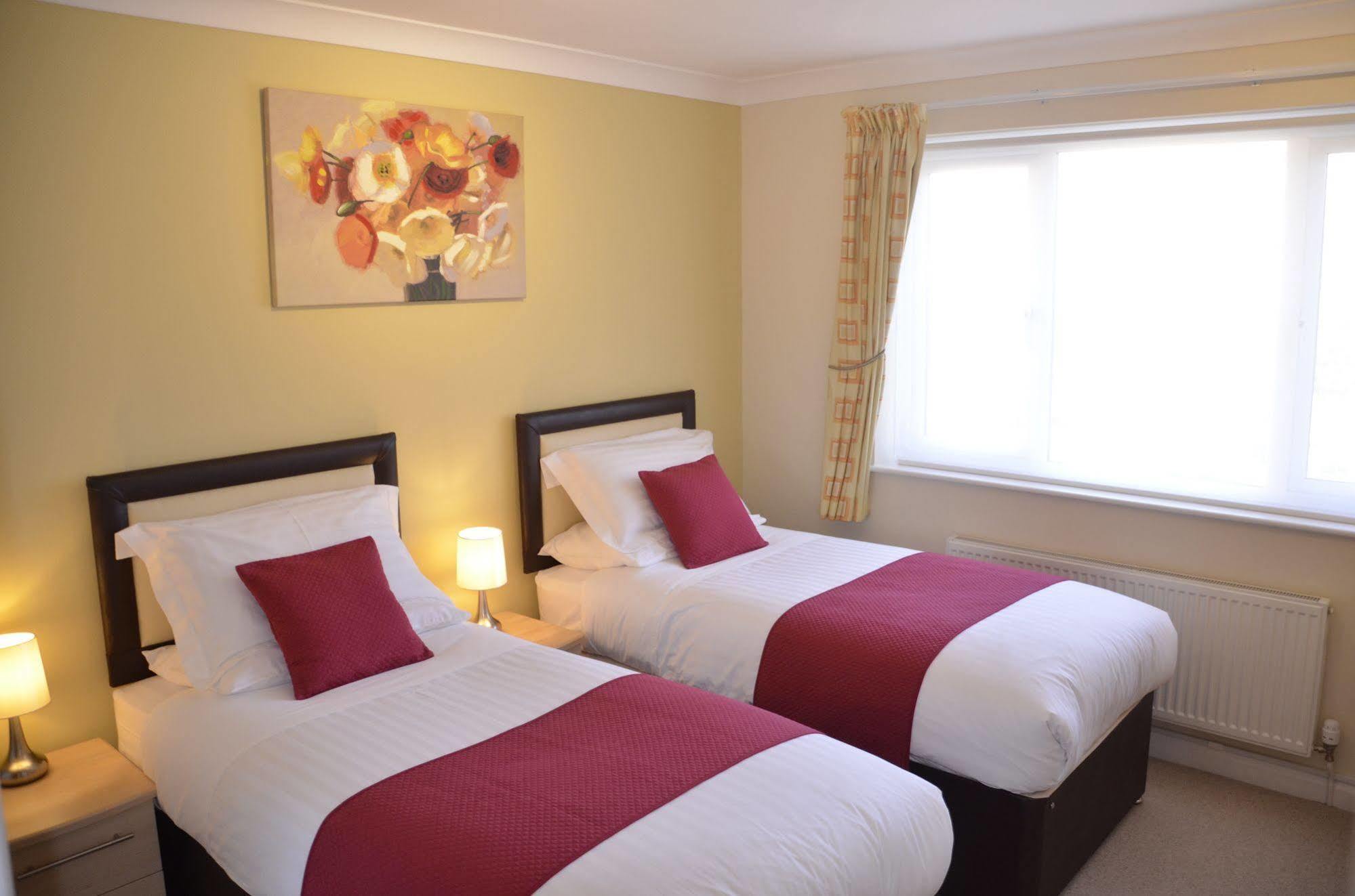 Abbots Lee - Adults Only Bed & Breakfast เชลเทนแฮม ภายนอก รูปภาพ